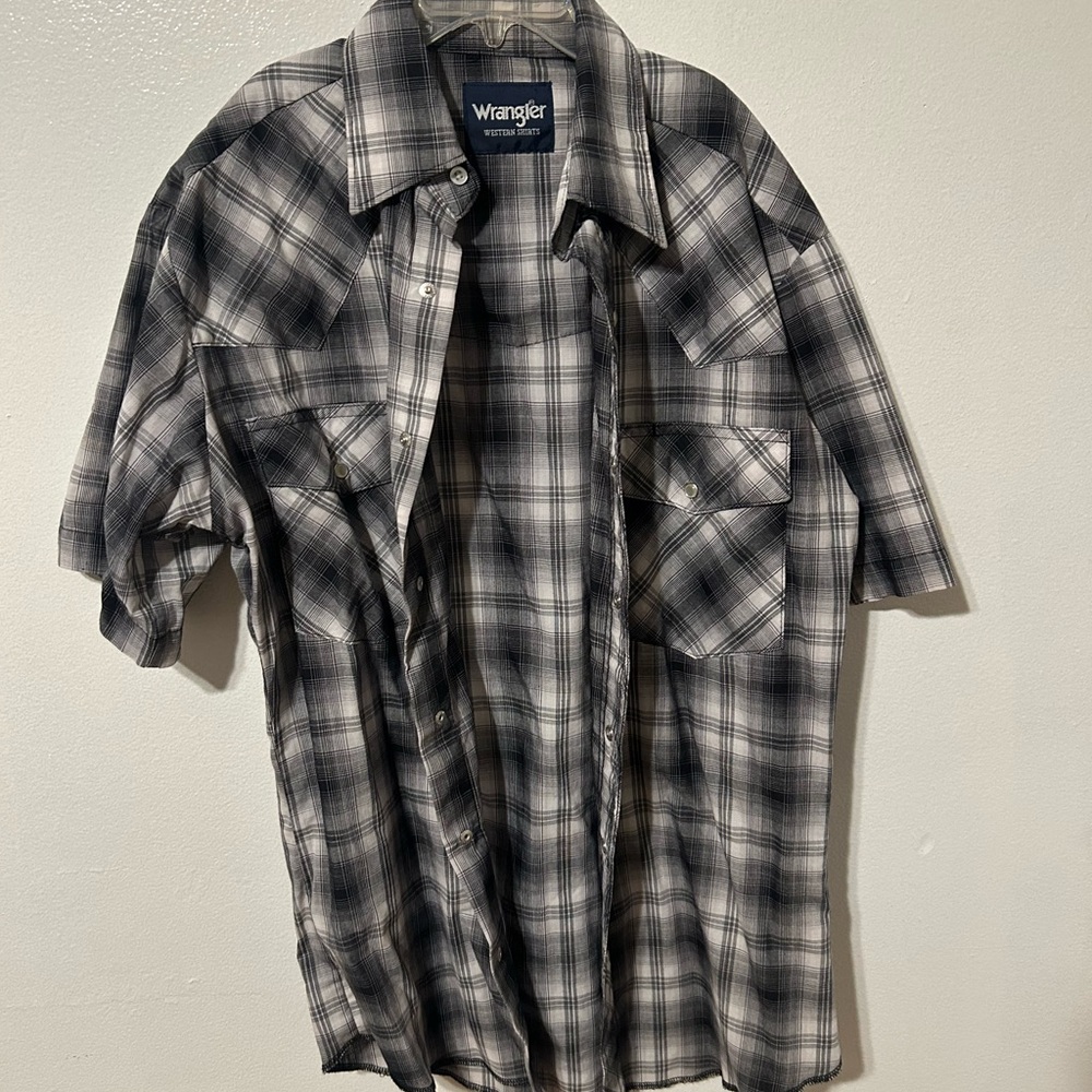 Wrangler Black and White Plaid Shirt